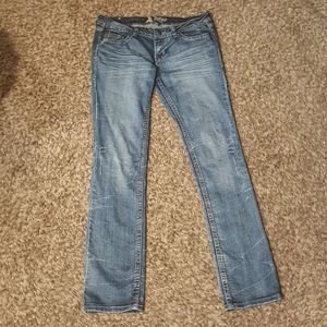 Antique Rivet Distressed Jeans